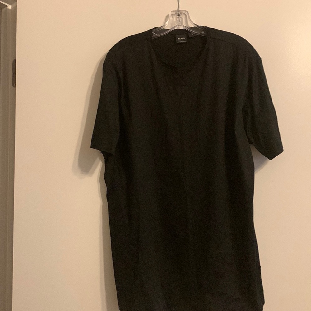 Boss black men’s size XL knit shirt